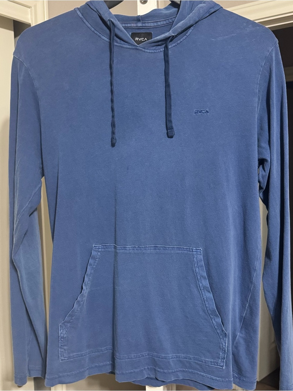 RVCA Men’s Long-Sleeve Blue Hoodie Shirt